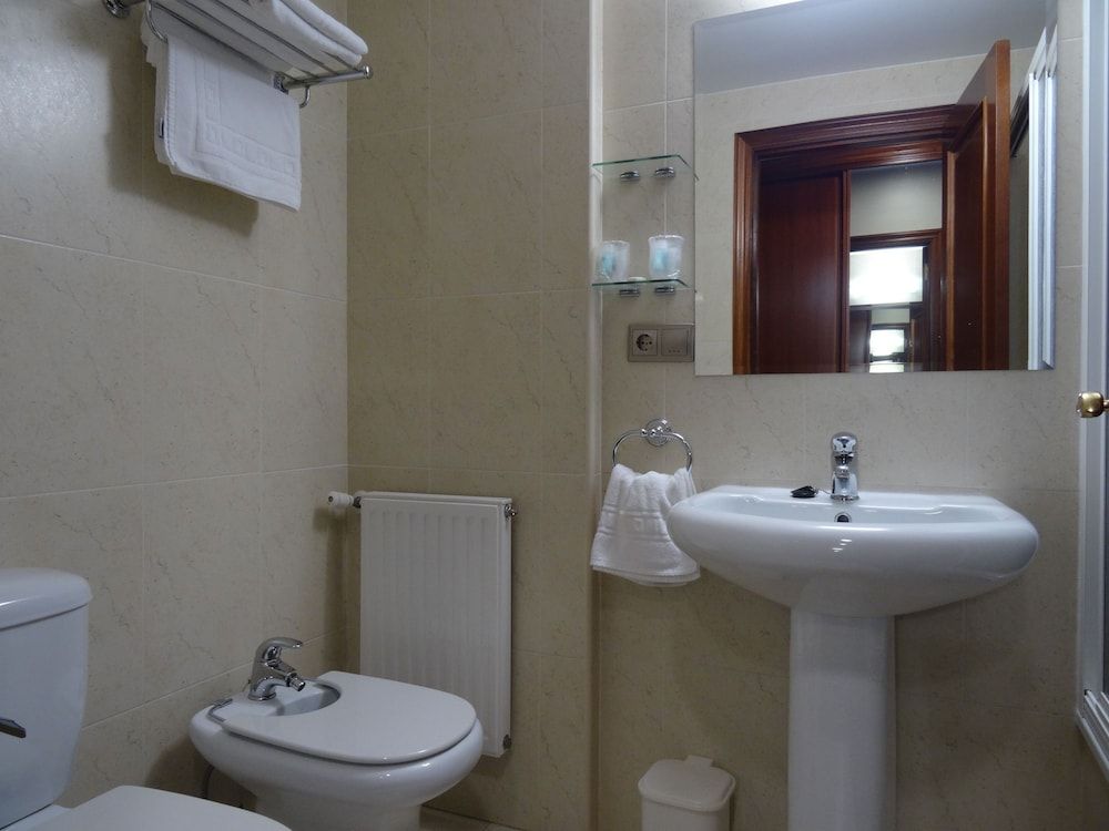 Hotel Akelarre Double or Twin Room 9