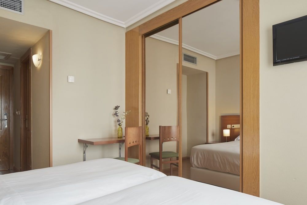 IRAIPE ACHURI Double Room 19