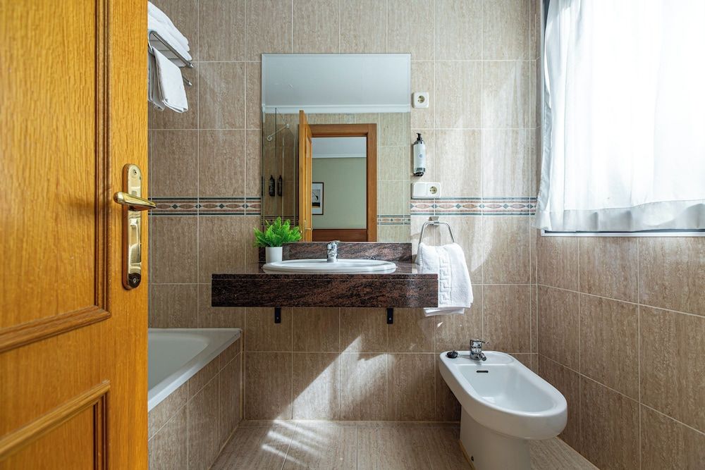 IRAIPE ACHURI Double Room 18