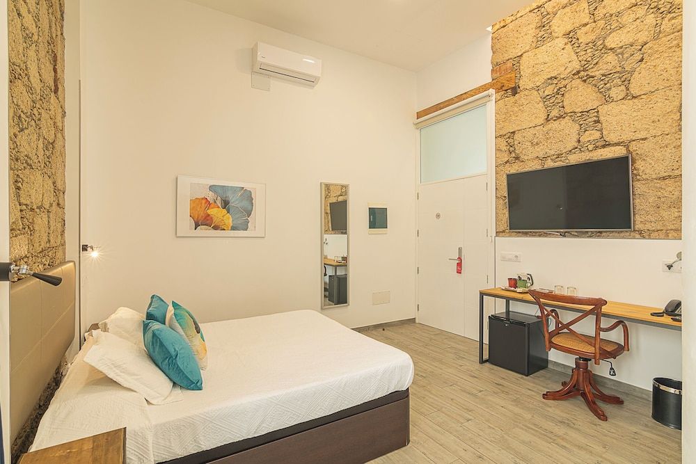 Superior Suite, City View