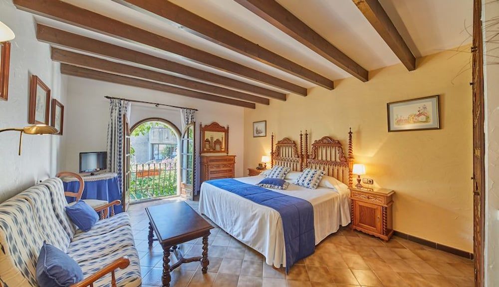 Superior Double Room, Garden View