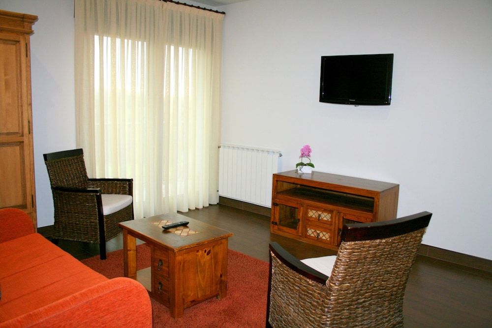 Usotegi  Agroturismo Superior Double Room, 2 Bedrooms 5