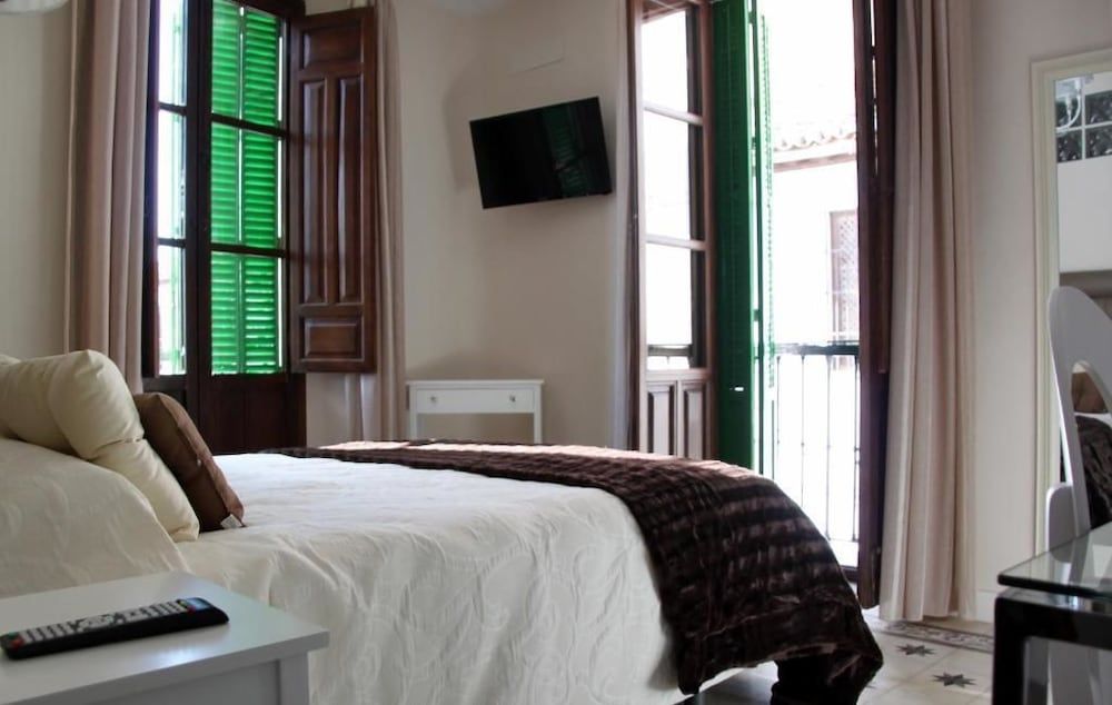 Deluxe Room, Balcony