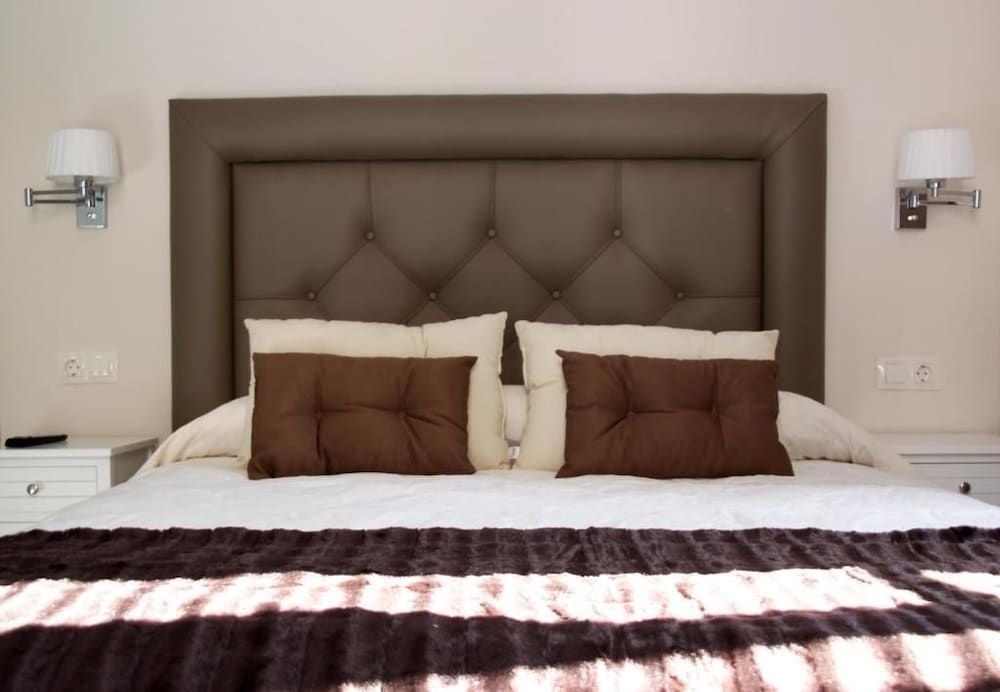 Deluxe Room, Balcony
