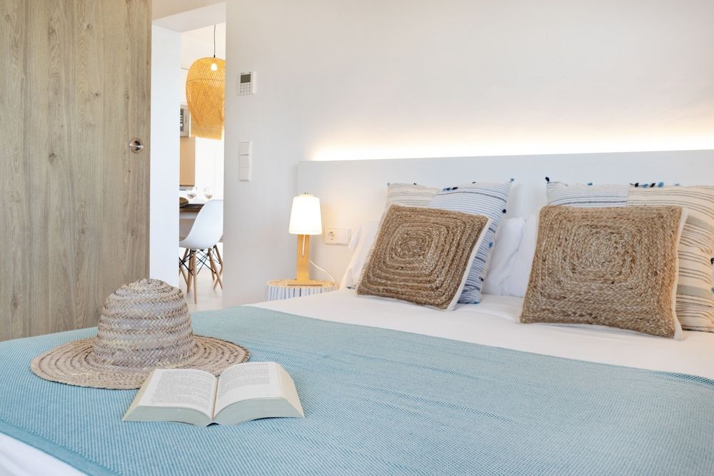 Aparthotel La Gaviota Apartment, Sea View