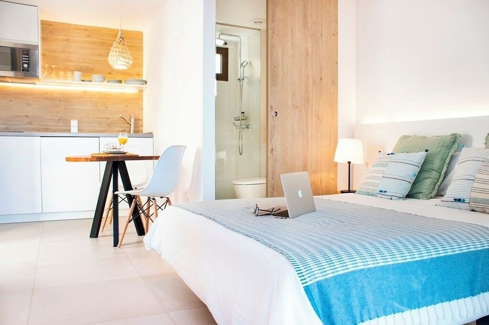 Aparthotel La Gaviota Studio, Balcony, Sea View 2