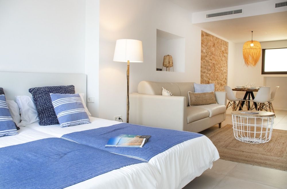 Aparthotel La Gaviota