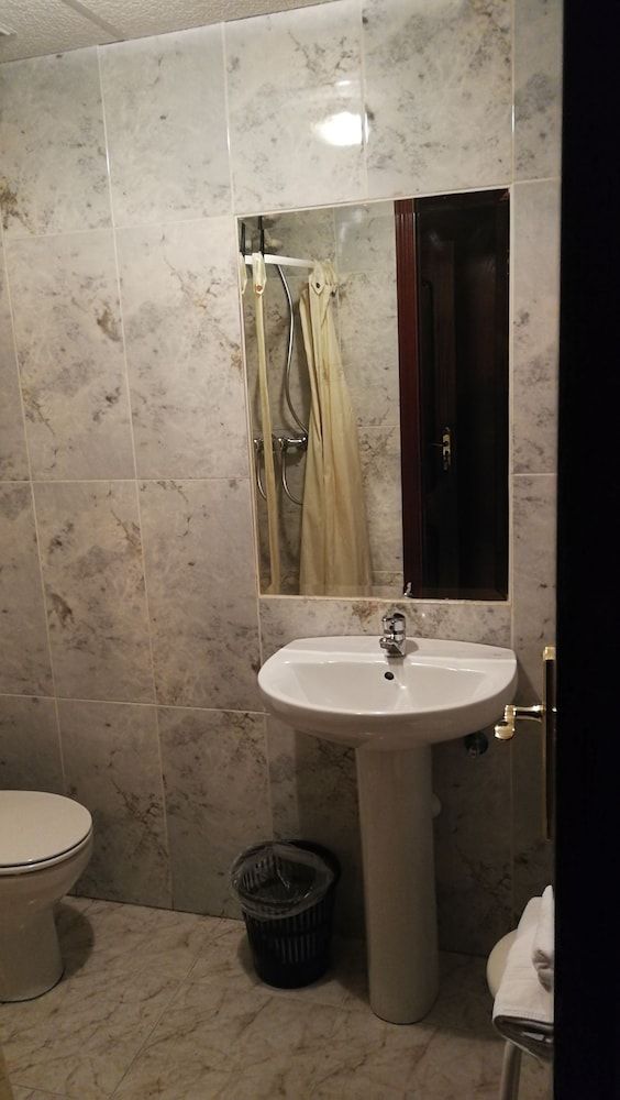 Hostal La Embajada Single Room 10