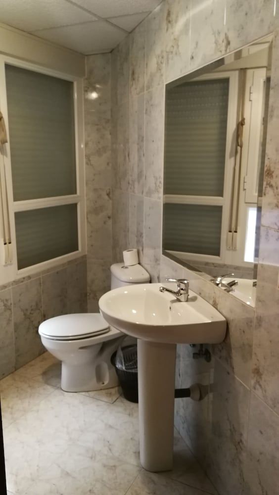 Hostal La Embajada Single Room 6