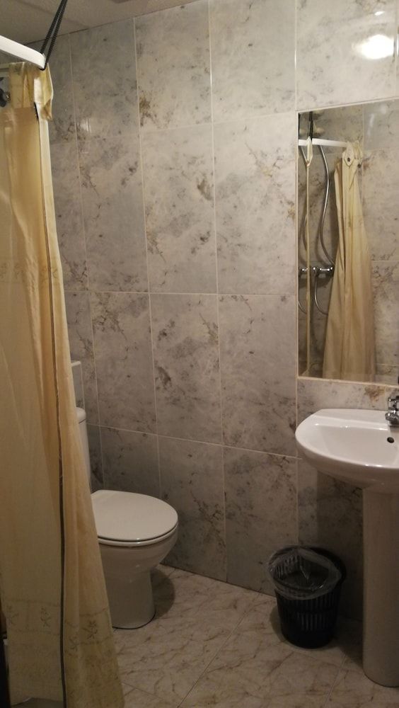 Hostal La Embajada Single Room 8