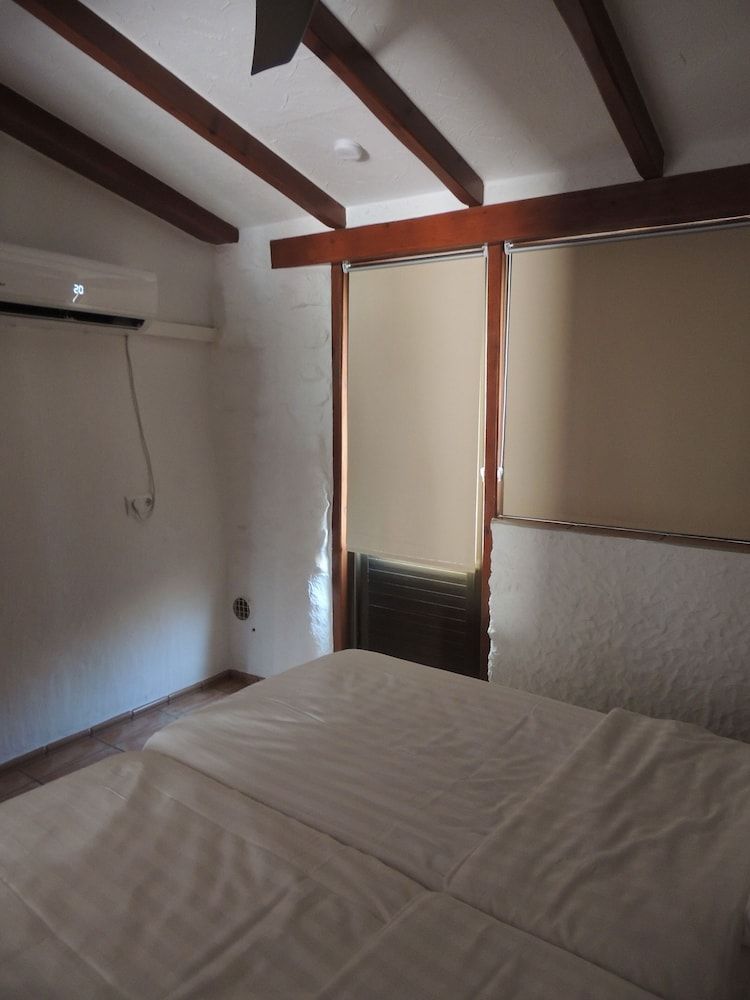 Comfort Apartment, 1 Bedroom, Garden View, Ground Floor (Cottage 1)
