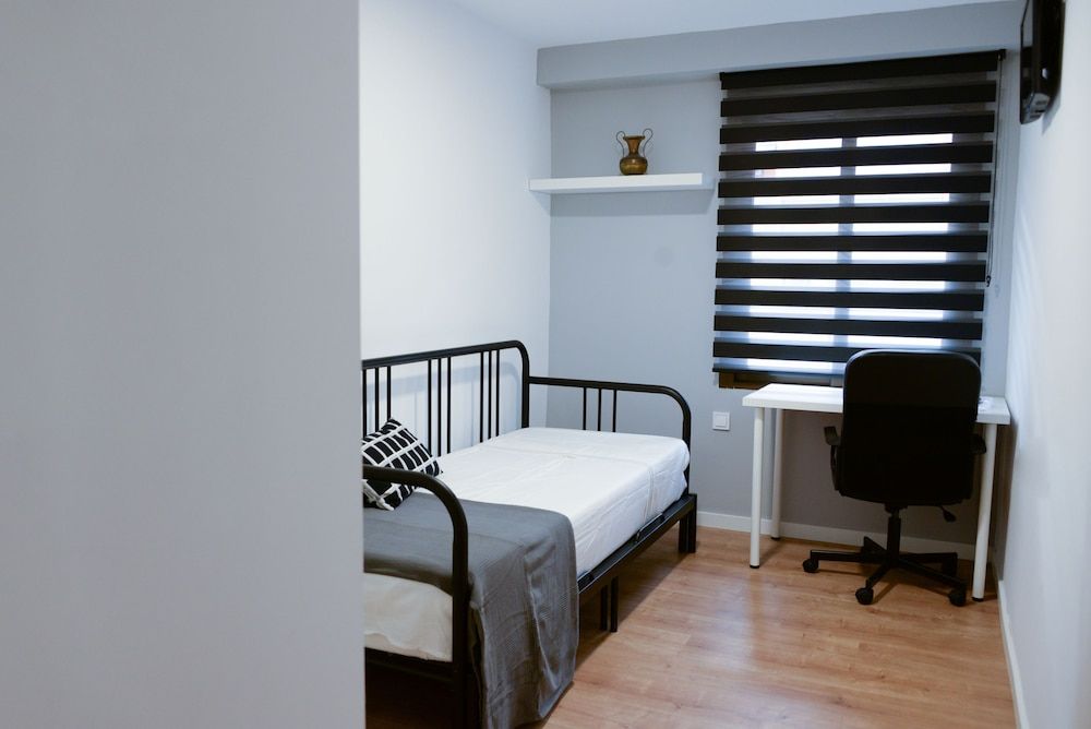 Fantástico Piso en Valencia Apartment, 4 Bedrooms, City View 9