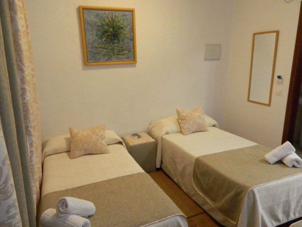 Economy Quadruple Room