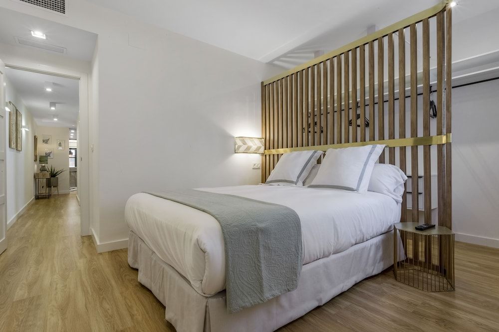 Family Apartment, 2 Bedrooms (Real de la Carreteria 0.1)