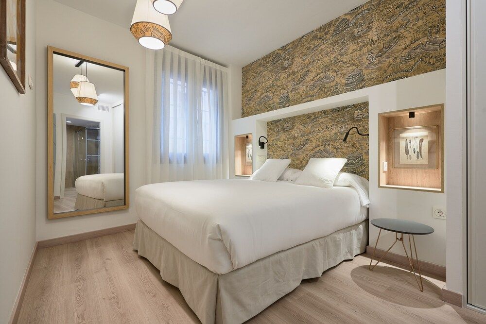 Design Apartment, 2 Bedrooms (Real de la Carreteria 0.3)
