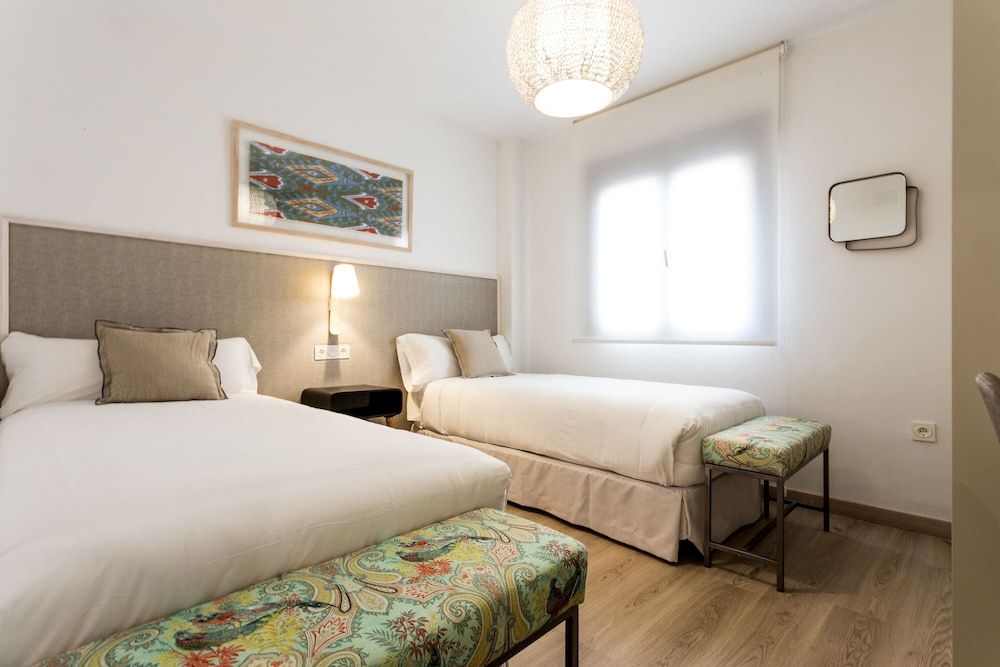 Family Apartment, 2 Bedrooms (Real de la Carreteria 1.3)