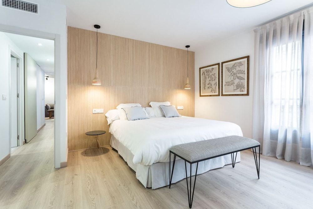 Family Apartment, 2 Bedrooms (Real de la Carretería 1.2)