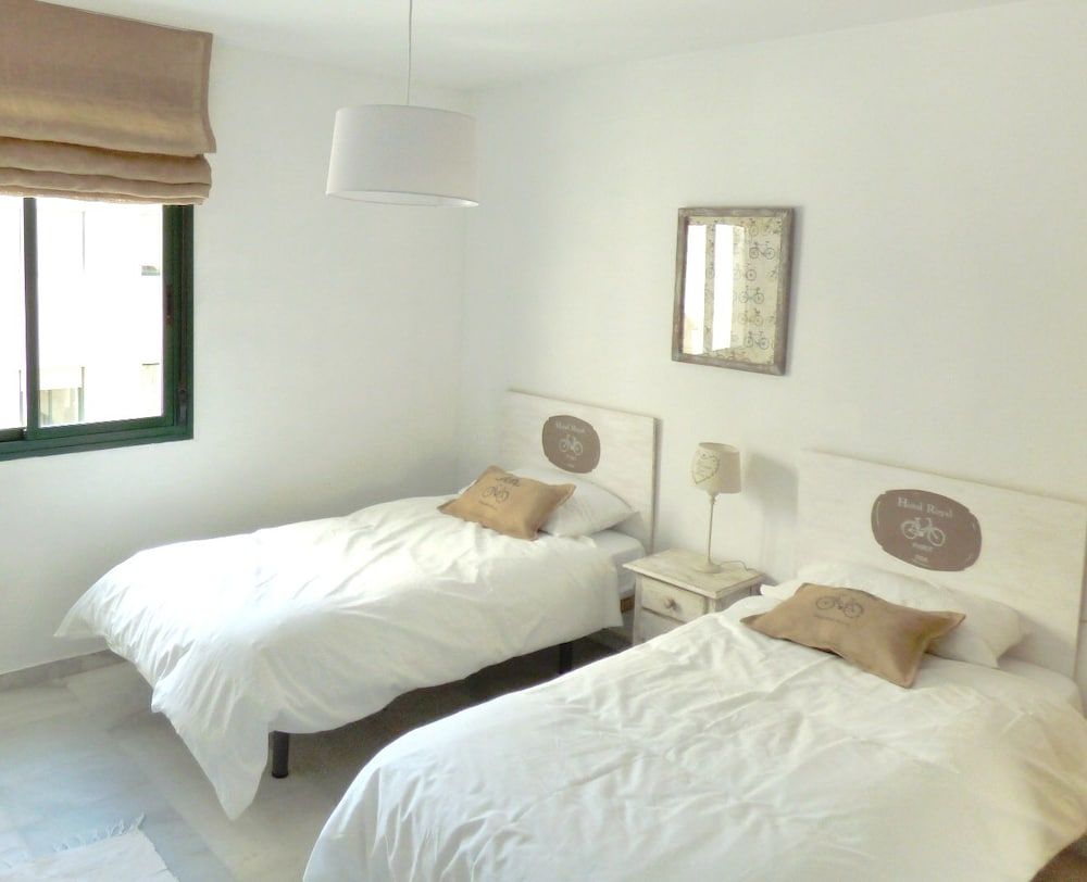 Deluxe Apartment, 2 Bedrooms, Mountain View