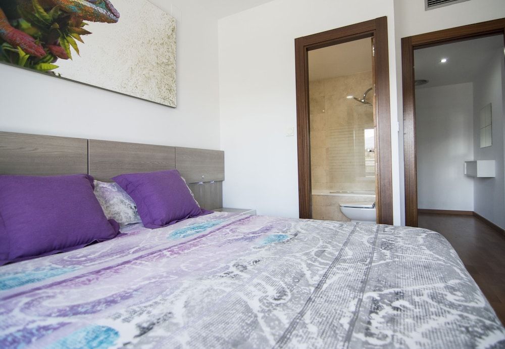 Deluxe Penthouse, Multiple Beds, Accessible, Mountain View