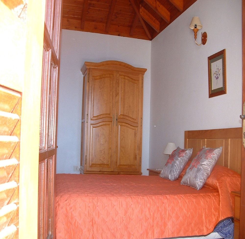 Family House, 2 Bedrooms, Terrace, Sea View