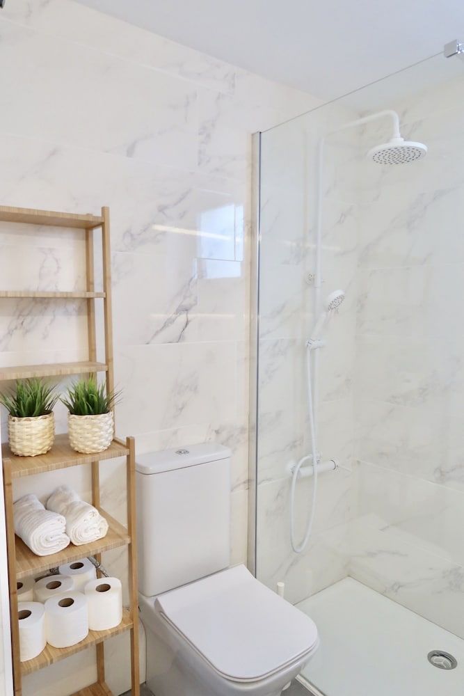 New Skandinavian penthouse-5min to beach Deluxe Apartment, 2 Bedrooms, Terrace, Corner 7