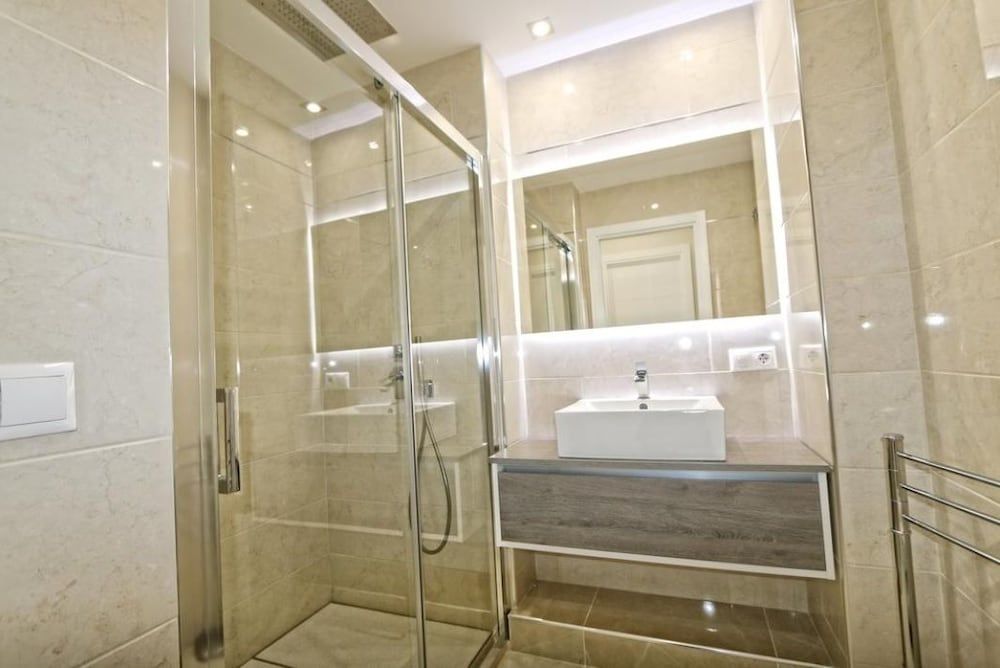 Beachfront Urb. Luxury Apartment 1 Deluxe Apartment, 3 Bedrooms 6