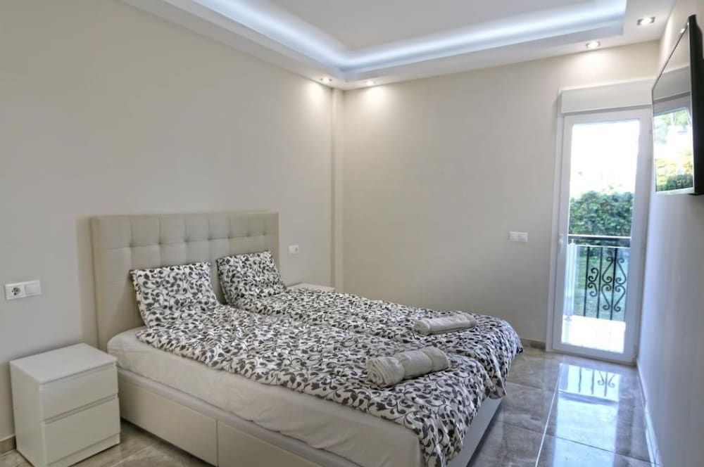 Beachfront Urb. Luxury Apartment 1 Deluxe Apartment, 3 Bedrooms 2