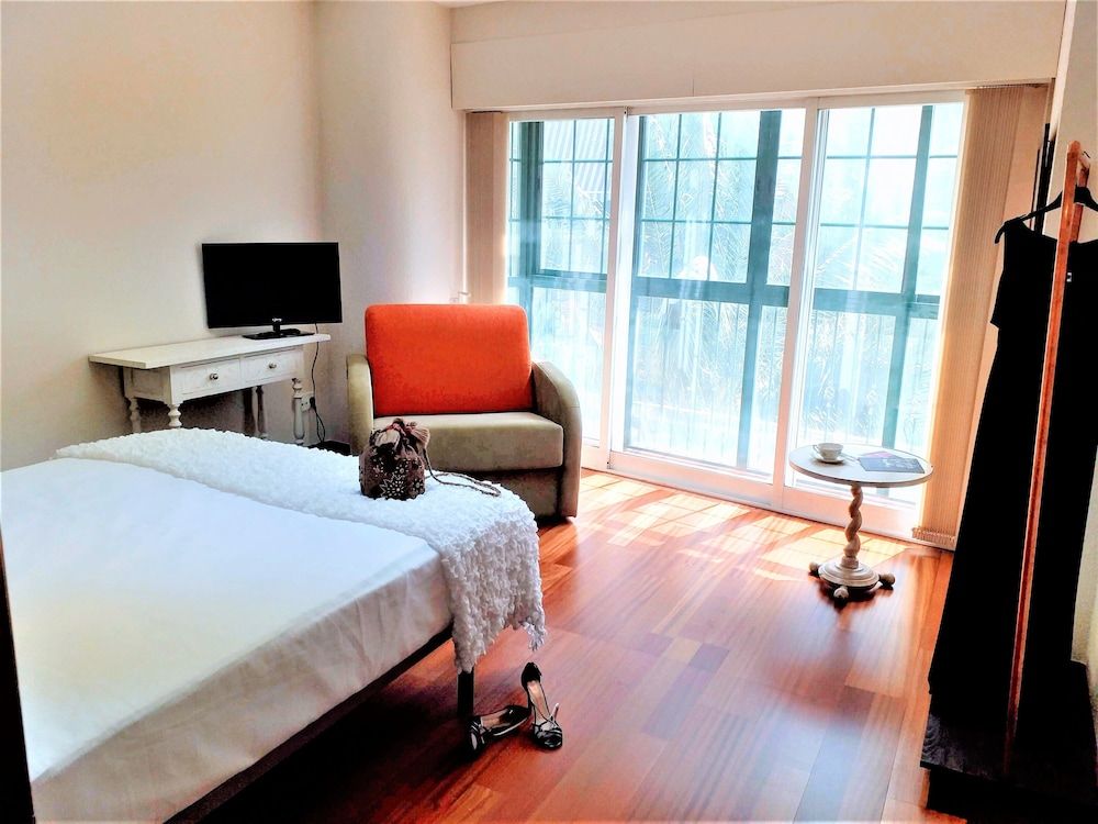 City Apartment, 4 Bedrooms