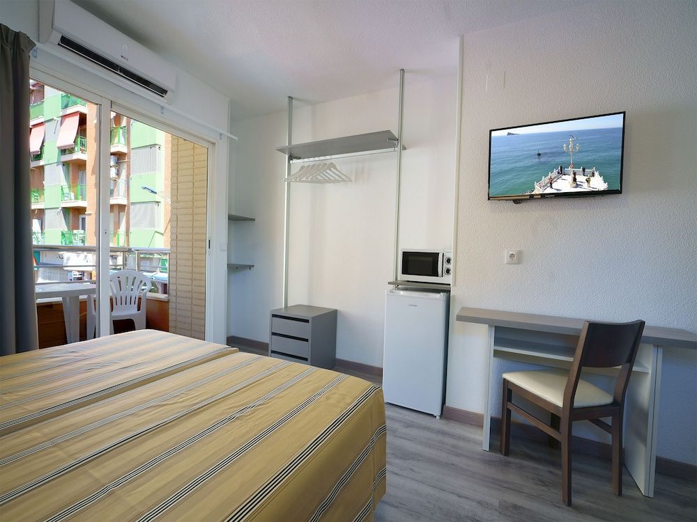 Hostal Anna Benidorm Double or Twin Room 5