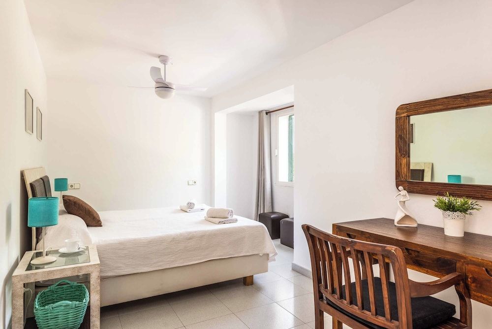 Villa (Multiple Bedrooms)