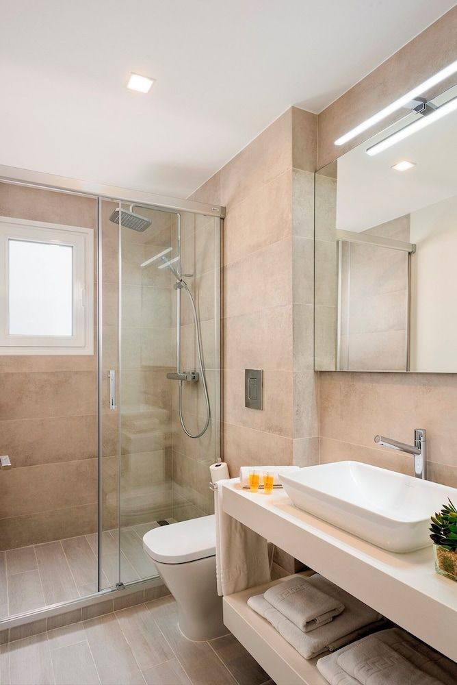 Genteel Home Velarde II Apartment (2 Bedrooms) 3