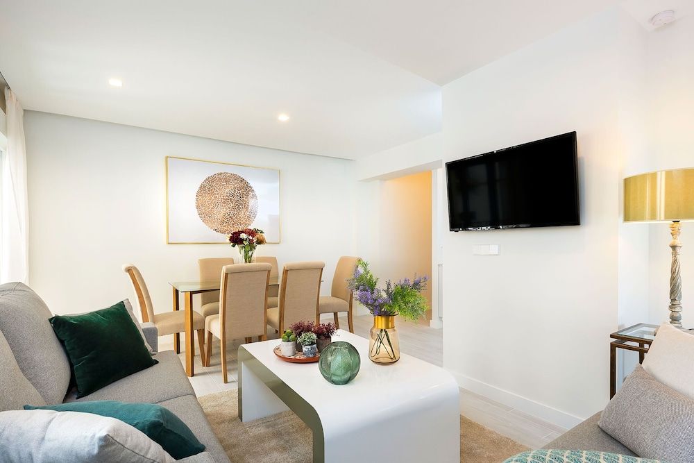 Genteel Home Velarde II Apartment (2 Bedrooms) 8