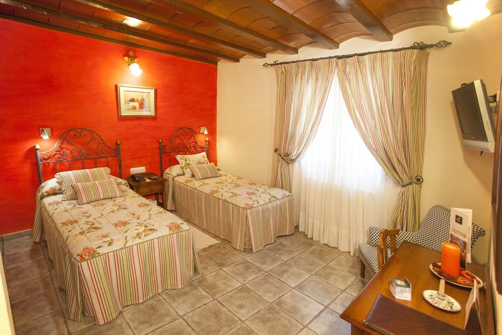 Standard Double Room, 2 Twin Beds