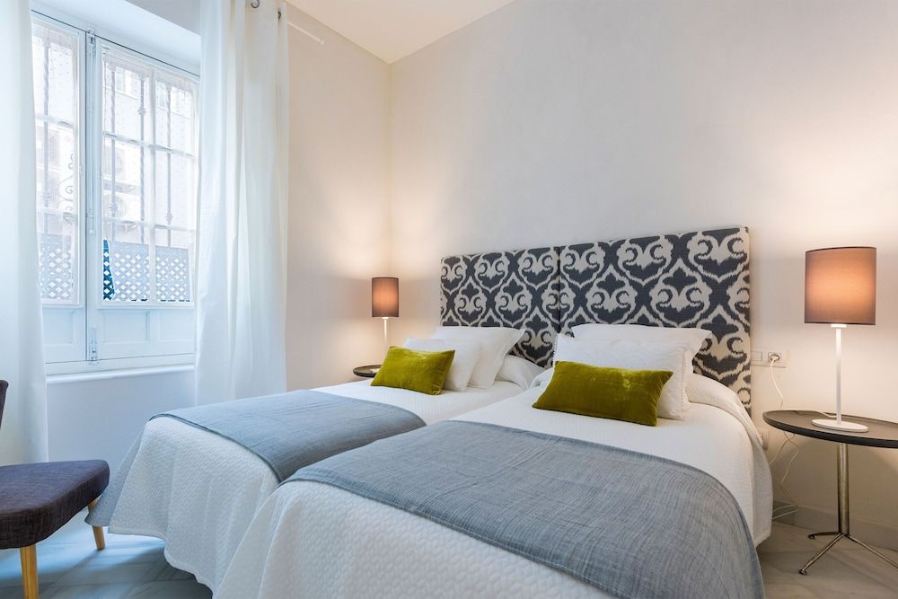 Apartment (2 Bedrooms)