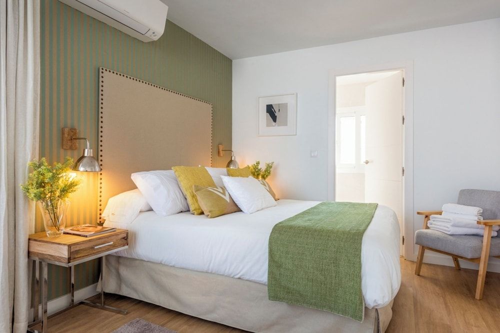 Apartment (2 Bedrooms)