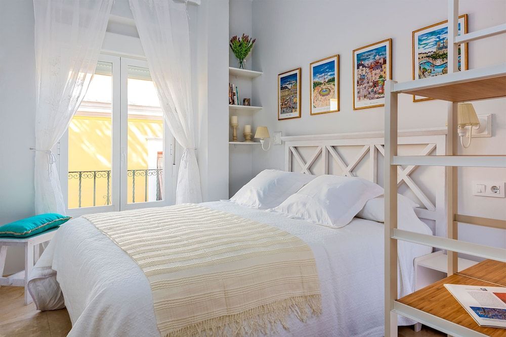 Apartment (3 Bedrooms)