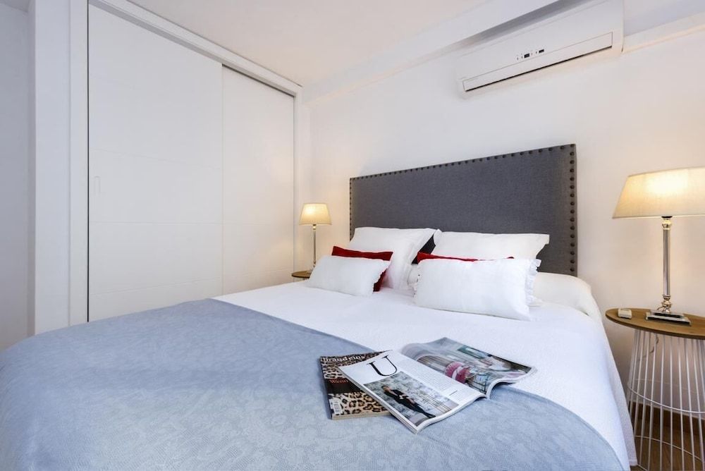 Apartment (1 Bedroom)