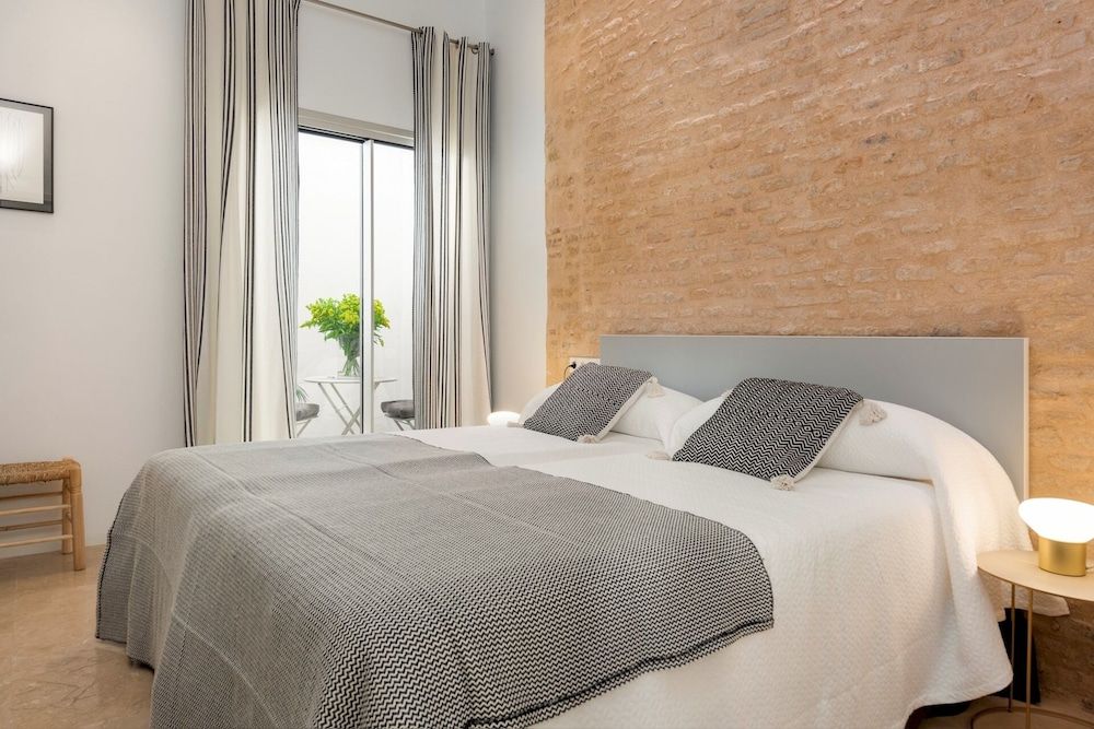 Apartment (3 Bedrooms)