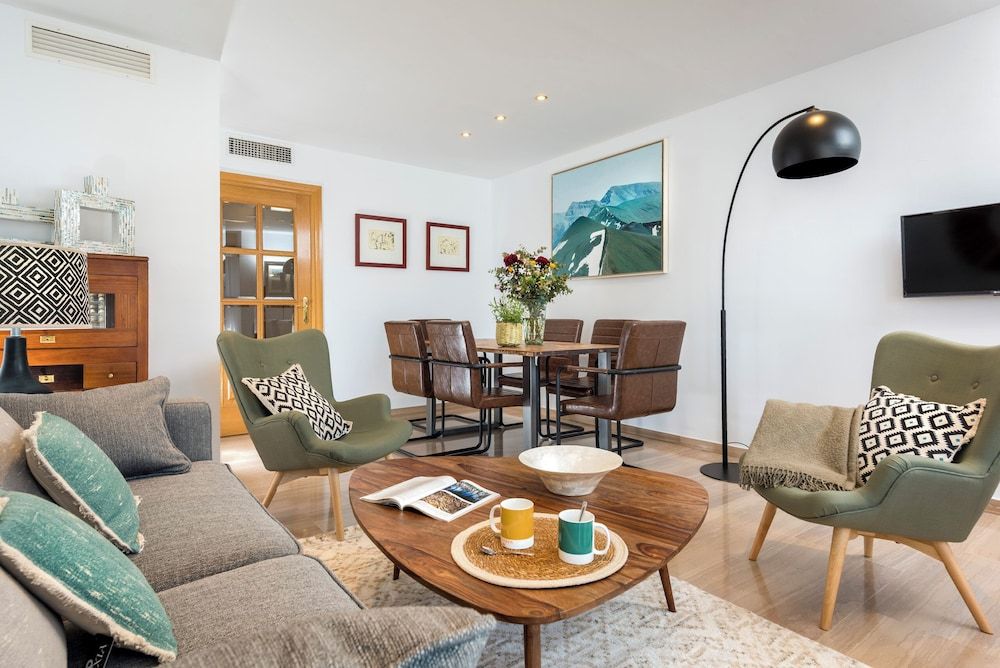 Apartment (3 Bedrooms)