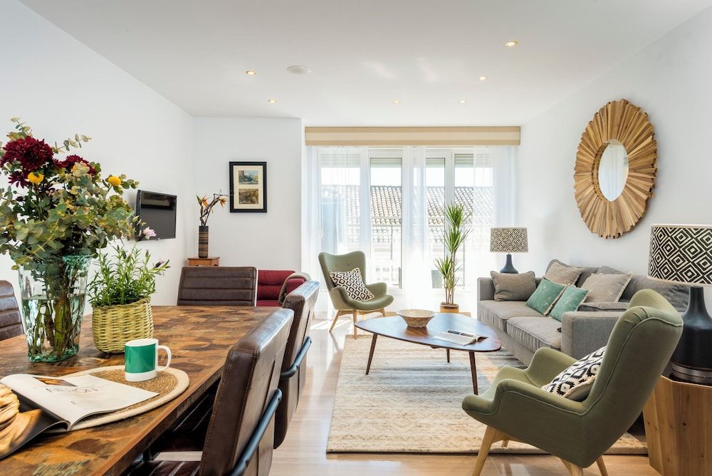 Apartment (3 Bedrooms)