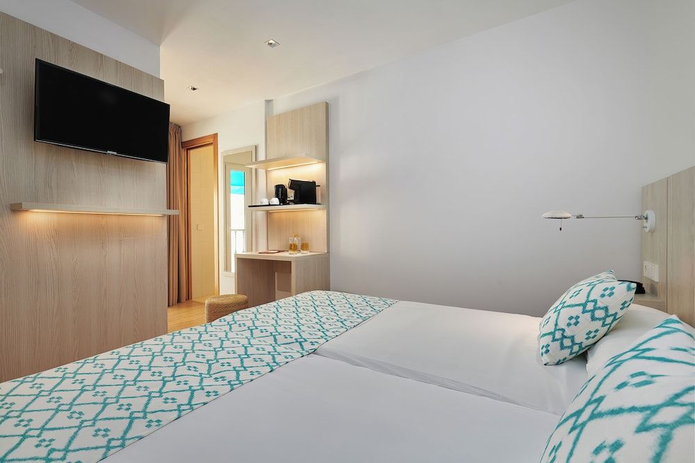 Hotel Colonial Double Room 4