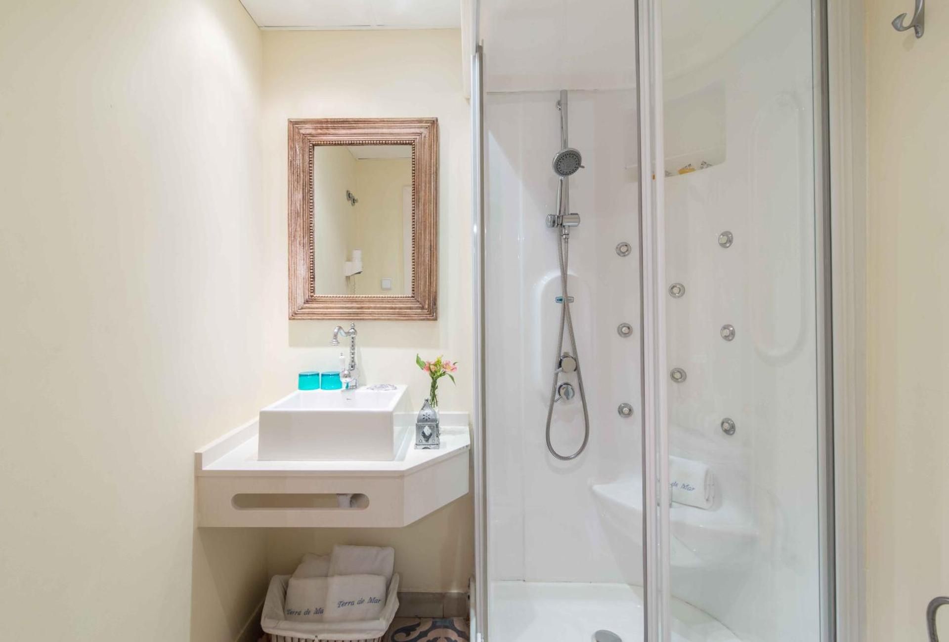 Economy Double or Twin Room