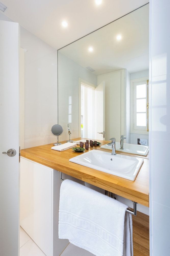 Genteel Home Francos Entretejas Apartment (2 Bedrooms) 8