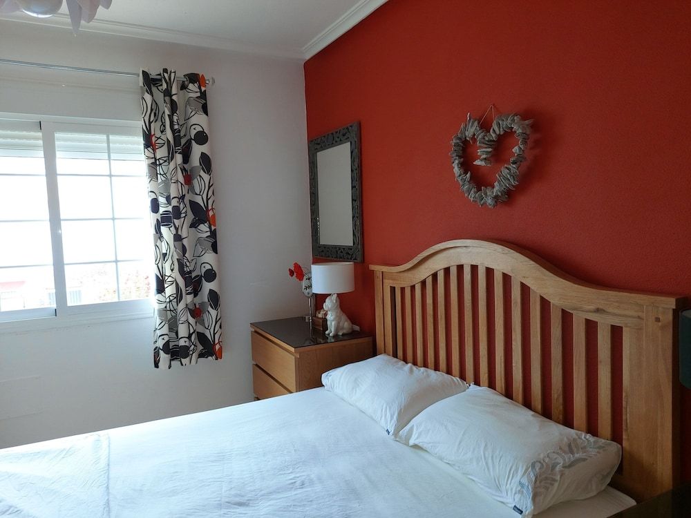 House, Multiple Beds