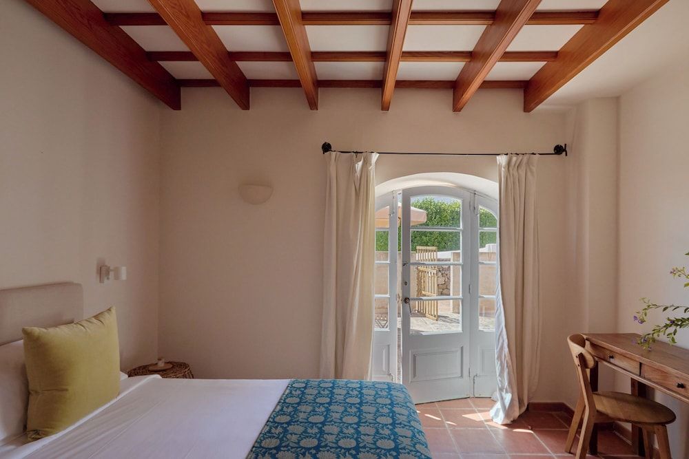 Son Granot Hotel Grand Suite, Pool View 6