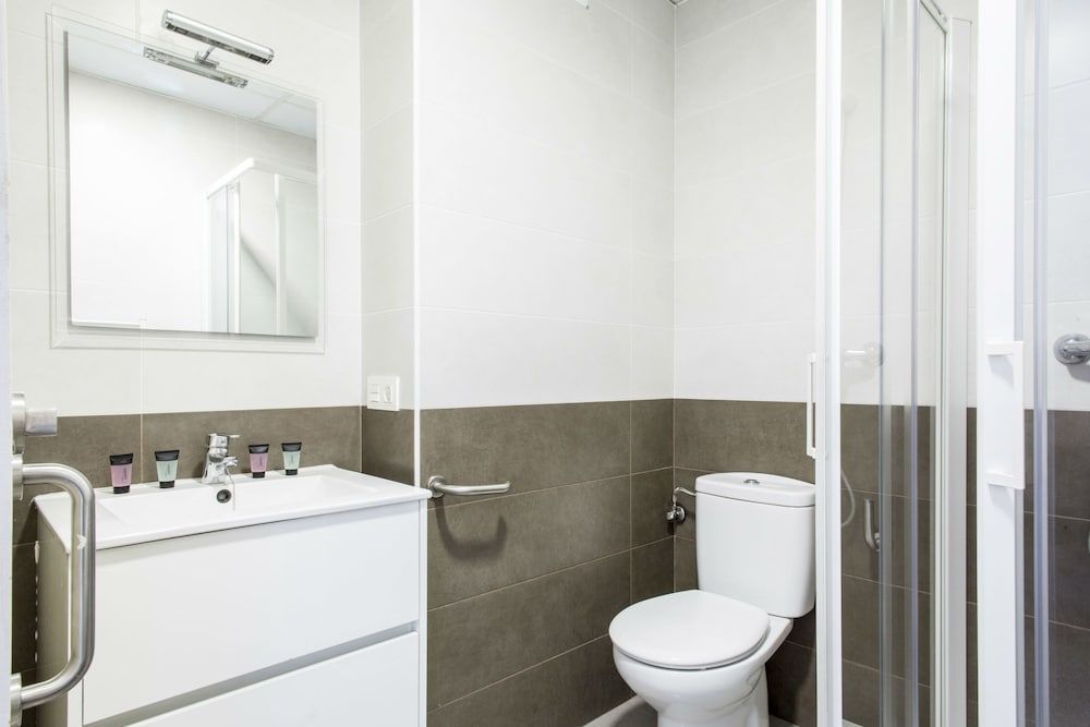 Albergue Residencia Universitaria Resa Los Abedules - Campus Accomodation Comfort Studio (Twin) 2