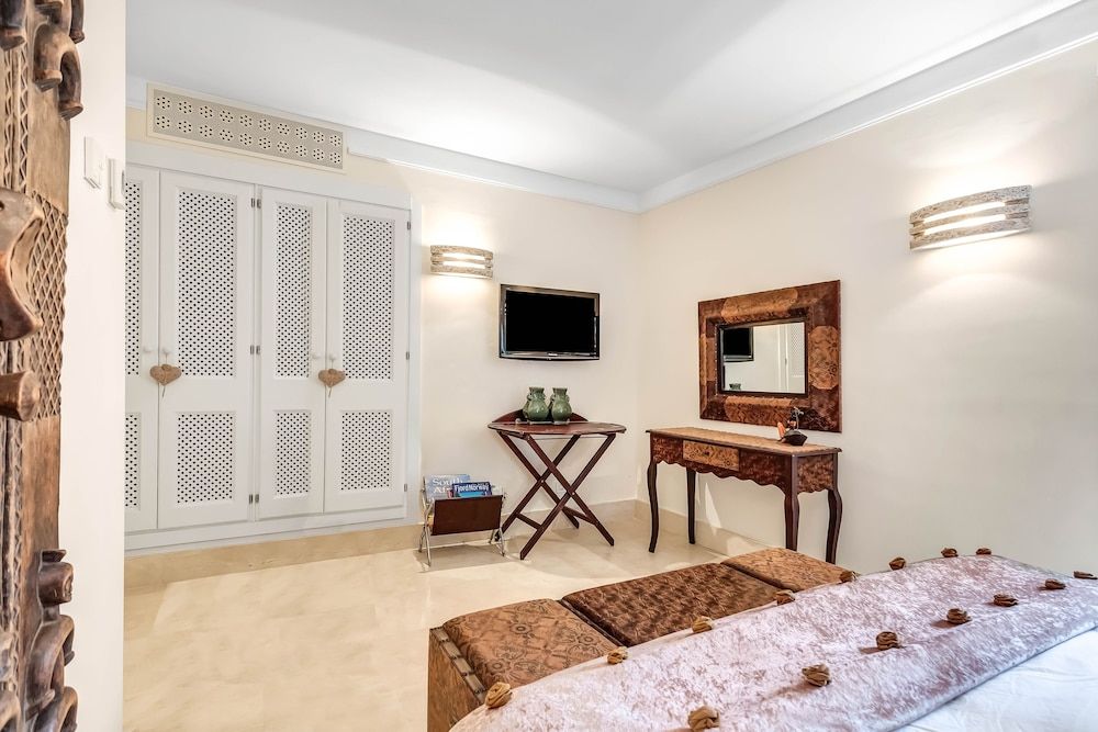 YOLO Spaces Sotogrande Puerto Boutique Apartment