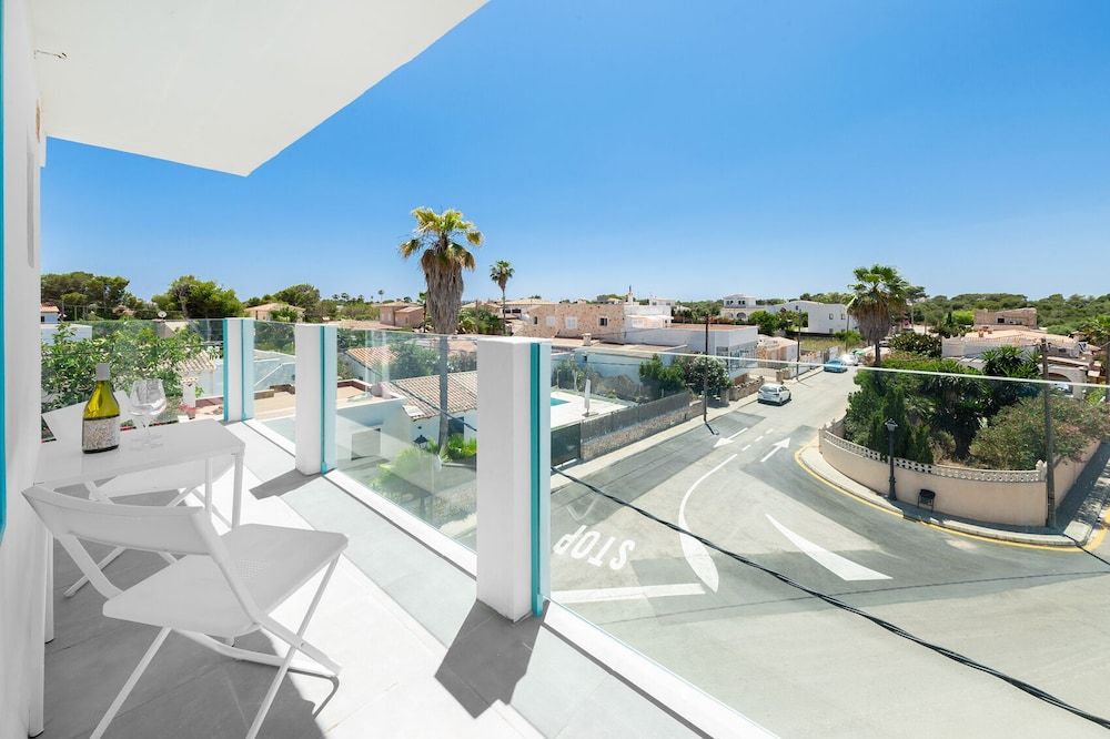 Hostal Cala Llombards Standard Twin Room 17