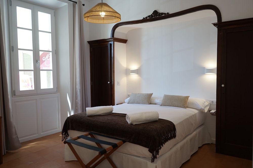 Superior Room, 1 Queen Bed, City View