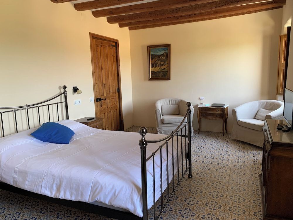 Casa Lascorz Standard Double Room 2